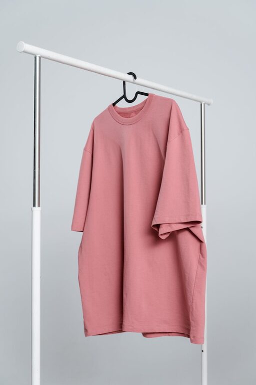 How to Build a Basic Capsule Wardrobe: A Step-by-Step Guide